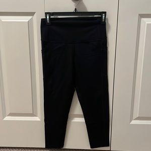 Zyia Black High Waisted Cropped Leggings